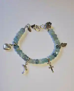 Buy Nieuwe zilveren bedel Armband van natuurlijke facetgeslepen Aquamarijn? Bid from 60!