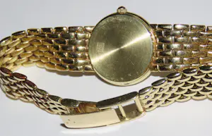 Gouden dames polshorloge van het merk Bouchard, 14 karaat kopen? Bied vanaf 2350!