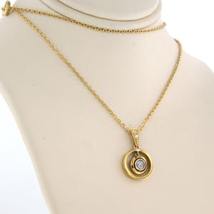 18k geel gouden collier met hanger bezet met roos diamant tot. 0.15ct kopen? Bied vanaf 200!