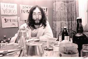 Nico Koster - Foto, John Lennon in het Hilton hotel verkocht voor € 100!