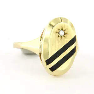 14k geelgouden ring bezet met onyx en briljant geslepen diamant tot. 0.02ct kopen? Bied vanaf 300!
