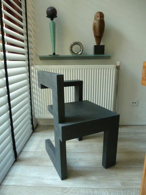 Gerrit Rietveld - Steltman stoel (naar ontwerp Rietveld) kopen? Bied vanaf 175!