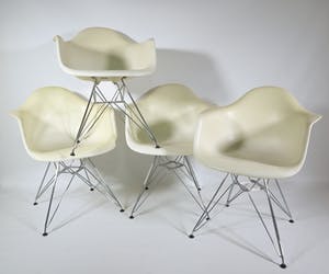 Ray en Charles Eames - Vier DAR stoelen door Vitra kopen? Bied vanaf 1!