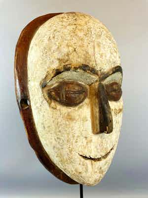 Lega - 210861 - African mask from the Lega Bwami - Congo. verkocht voor € 45!