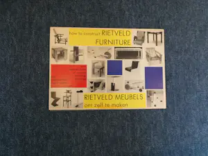 Gerrit Rietveld - how to construct Rietveld furniture kaufen? Bieten Sie von 25!