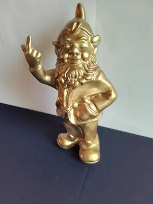 Niet of onleesbaar gesigneerd - Fraaie vergulde "Fuck" kabouter kopen? Bied vanaf 1!