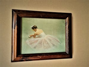 Niet of onleesbaar gesigneerd - Knap geschilderd jaren 50 impressionistisch olieverf "zittende Ballerina" kopen? Bied vanaf 1!