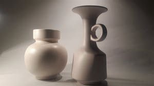 Plateelbakkerij Flora - Twee vazen kopen? Bied vanaf 1!