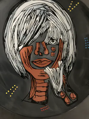 Marianne Bey - Girl in Grey kopen? Bied vanaf 50!