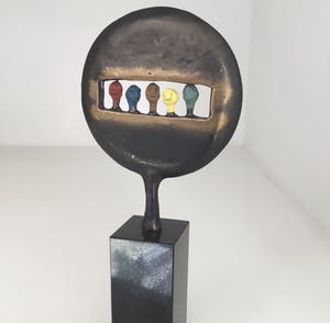 Corry Ammerlaan - Sculptuur “ Kijk in de toekomst ! “ kopen? Bied vanaf 75!