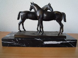 Brons (Onbekend) - Bronzen beeld 2 paarden naar P.J.Mene kopen? Bied vanaf 45!