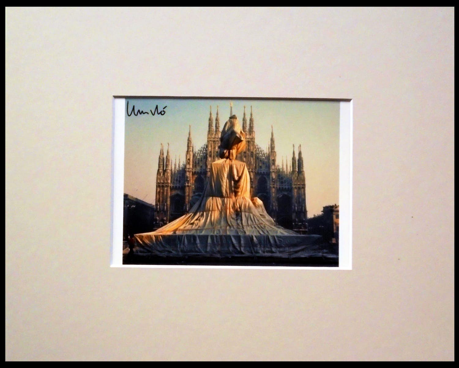 Christo - Project Wrapped Monument,Vittorio Emanuele , Milan -artcard handgesigneerd kopen? Bied vanaf 45!