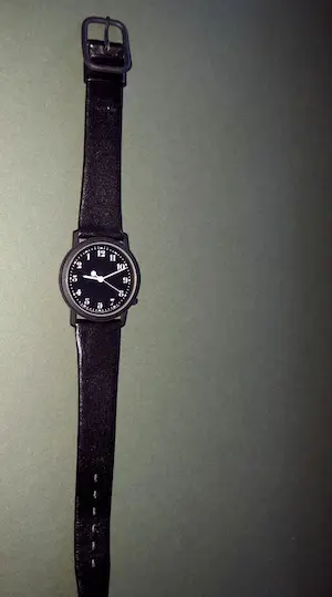 Viktor IV - horloge, bulgar time (loopt achteruit) in cassette met boek kaufen? Bieten Sie von 300!