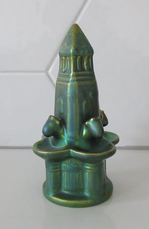 Zsolnay - Aardewerk model Fontein van de stad Pecs in Eosin glazuur kopen? Bied vanaf 28!