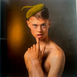 Erwin Olaf - Gesigneerd boek: Strange beauty kopen? Bied vanaf 250!