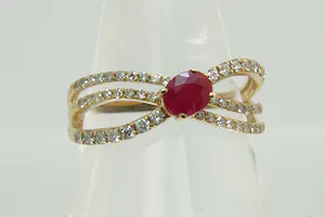 51 - Exclusieve geel 9karaats ring met diamant ca. 0.35crt kopen? Bied vanaf 280!