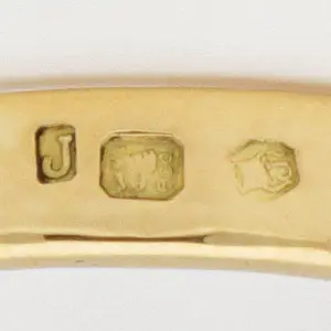 Geelgouden rij ring bezet met 8 briljant geslepen diamanten ca. 0.16 .ct kopen? Bied vanaf 275!