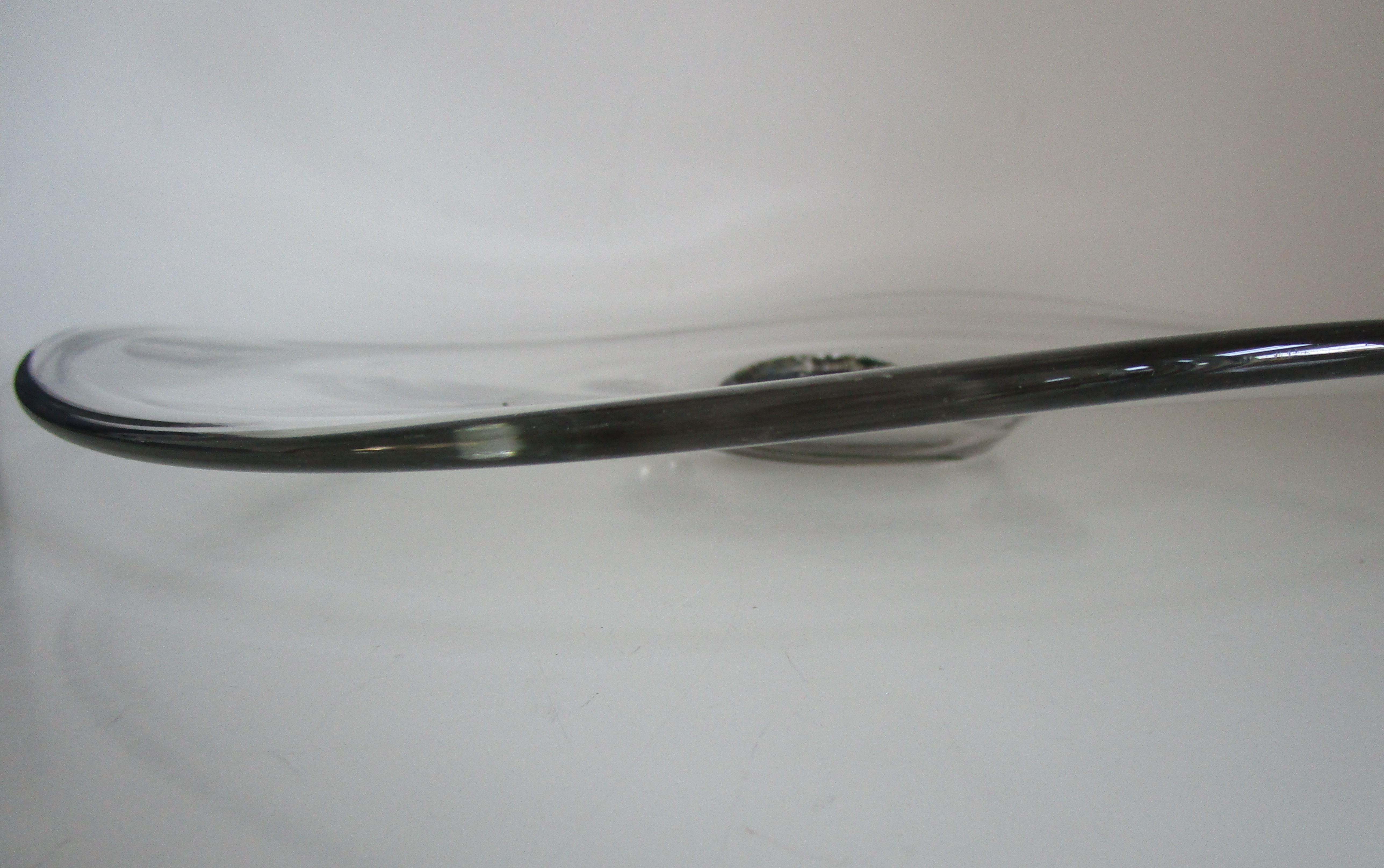 Corry Ammerlaan - grote glazen schaal met bronzen plaquette kopen? Bied vanaf 15!