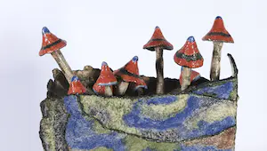 Miny Kruip-Pothof - Keramiek, Landschap met paddenstoelen kopen? Bied vanaf 50!