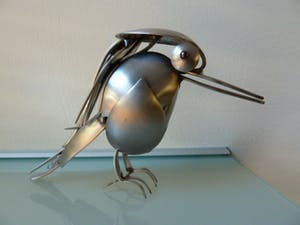 Niet of onleesbaar gesigneerd - ijsvogel (sculpture) gemaakt van bestek kopen? Bied vanaf 1!