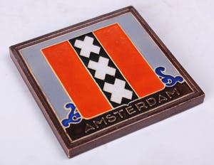 Faience- en Tegelfabriek Westraven - voorstellende wapen van Amsterdam - 1930's kopen? Bied vanaf 9!