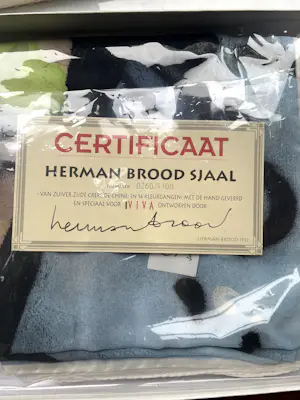 Herman Brood - Gelimiteerde shawl in opdracht van Viva gemaakt kopen? Bied vanaf 50!