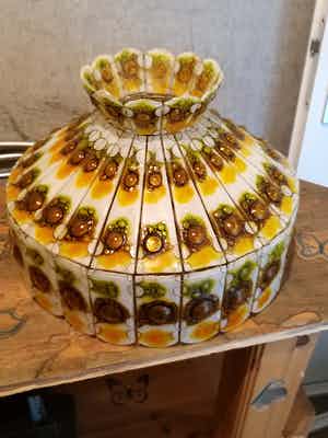 Niet of onleesbaar gesigneerd - Glazen hanglamp verkocht voor € 1!