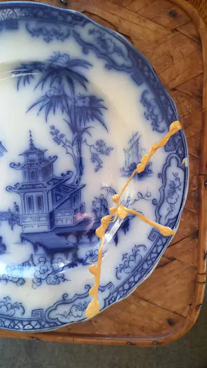 Firma Regout & Co - Bord Hindostan/Kintsugi kopen? Bied vanaf 30!