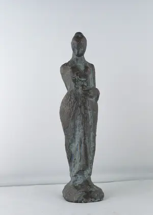 Srja Schoffelen - Sierlijk bronzen beeld van een zwangere vrouw kopen? Bied vanaf 350!