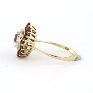 BWG bicolor cocktail ring bezet met robijn en diamant totaal 0.03ct - G/H - SI kopen? Bied vanaf 130!