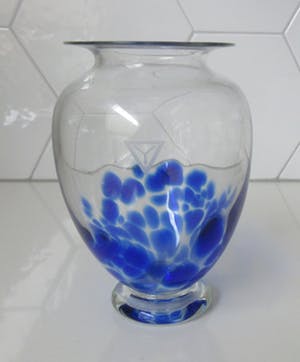 Niet of onleesbaar gesigneerd - Twee Studio Glazen vazen (2) kopen? Bied vanaf 10!