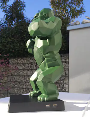 Richard Orlinski - KONG SPEAKER (Kaki Mat) inkl. Trolley / Koffer – Skulptur kopen? Bied vanaf 375!