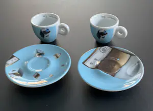 Acheterilly Art Collection - Vier ILLY espresso kop-en-schotels? Enchérissez de 28!