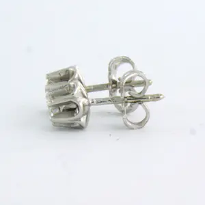 14k wit gouden solitair oorknoppen met briljant geslepen diamant tot. 0.40ct kopen? Bied vanaf 510!