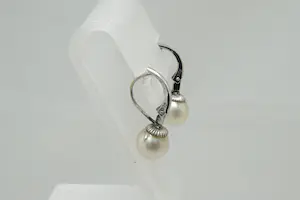 86 - Elegant paar 14krt wit gouden oorclips -  met 2 cultivé parels kopen? Bied vanaf 40!