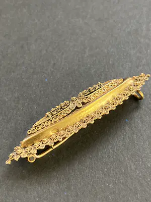 Geelgouden filigrain broche kopen? Bied vanaf 105!
