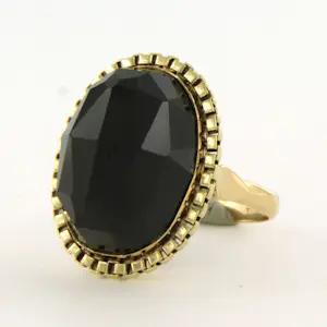 14k geel gouden ring bezet met granaat – 7.5 gram - ringmaat 17(53) kopen? Bied vanaf 310!