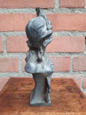 Niet of onleesbaar gesigneerd - Jeanne D'arc et Geneviève kopen? Bied vanaf 1!