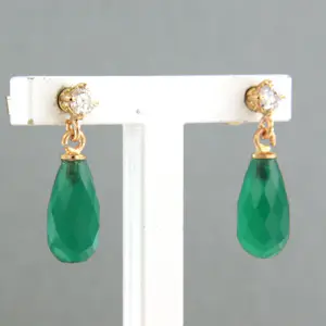 18k gouden oorhangers met chalcedoon en briljant geslepen diamant tot. 0.28ct kopen? Bied vanaf 350!