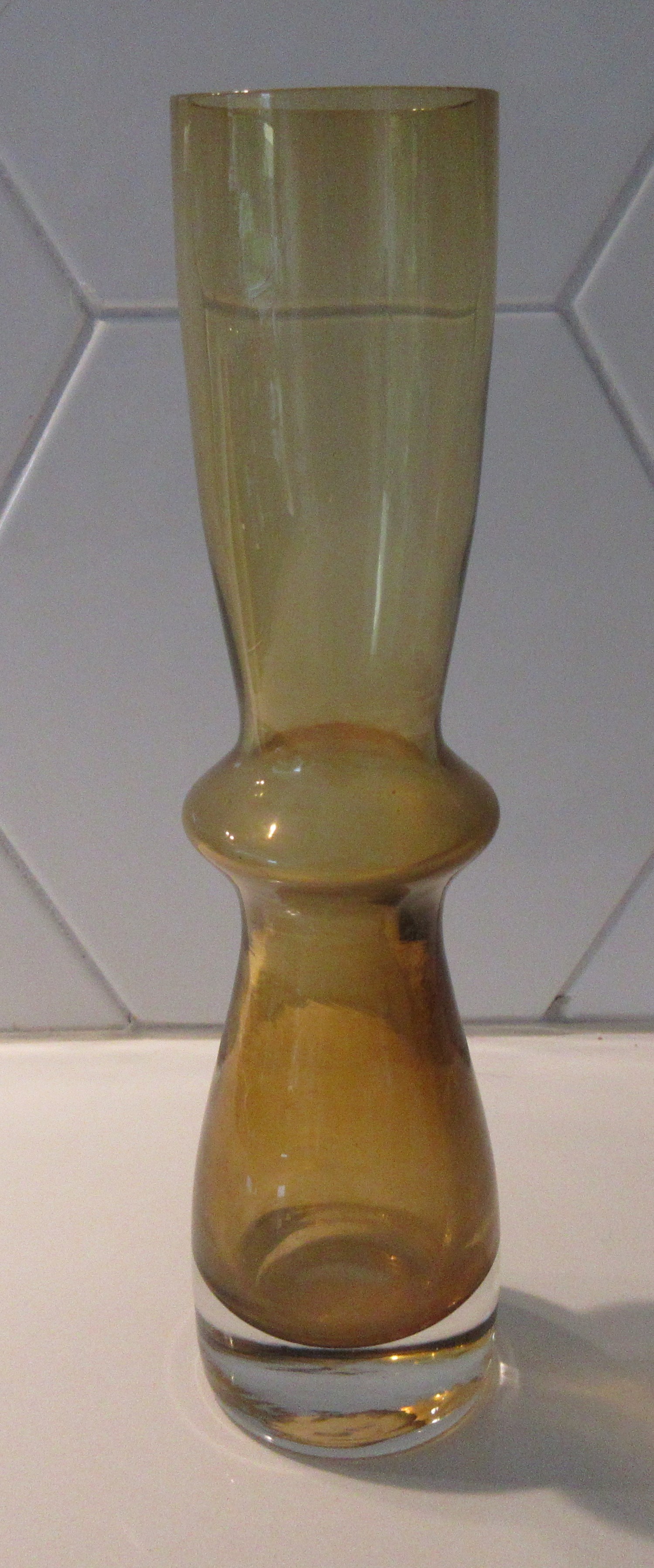 Niet of onleesbaar gesigneerd - Lot van 5 sixties glazen vaasjes kopen? Bied vanaf 1!