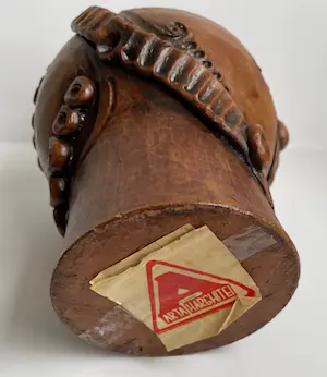 Niet of onleesbaar gesigneerd - Kunst aardewerken fantasie figuur - Volkskunst kopen? Bied vanaf 1!