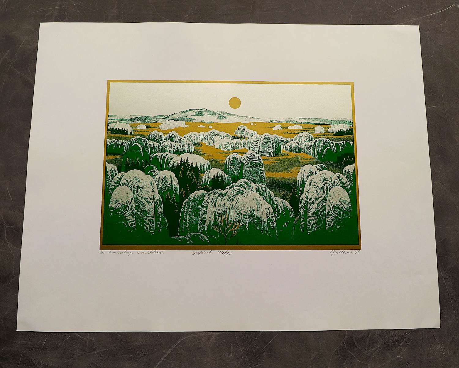 Jos Muris - Erg mooie kleuren - Zeefdruk "Een landschap voor Tolkien" beperkte oplage (75) kopen? Bied vanaf 40!