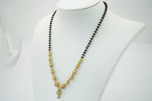 Mooi Oosters gedeeltelijk gouden (22krt) dames Halssierraad met pendelhanger kopen? Bied vanaf 390!