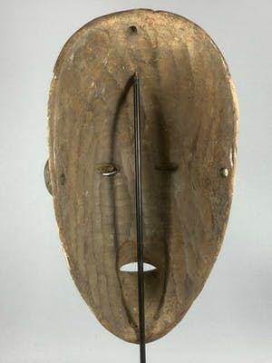 Pende - 200435 - Tribal used African mask from the Pende - Congo kopen? Bied vanaf 45!