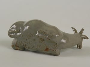 Niet of onleesbaar gesigneerd - Celadon China geitje kopen? Bied vanaf 1!