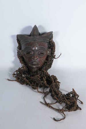 Chokwe - Houten Masker met spleetogen kopen? Bied vanaf 1!