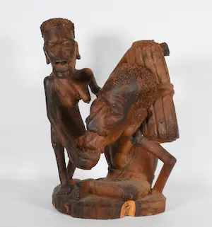 Niet of onleesbaar gesigneerd - Houten beeld, Vrouw met man, afkomstig uit Ivoorkust kopen? Bied vanaf 1!