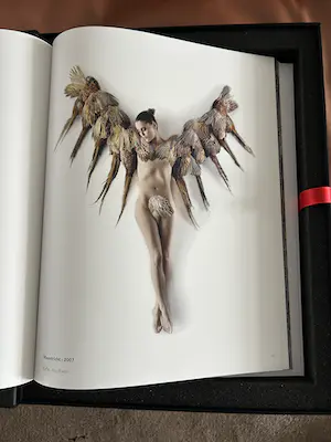 Guy van Grinsven - Uit de serie “Limburg in het wild” : Eefje, crucifixion kopen? Bied vanaf 1500!