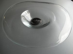 Corry Ammerlaan - Prachtige grote glazen design schaal kopen? Bied vanaf 30!