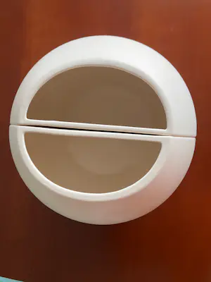 Wilhelm Kåge - Twee halfronde vazen kopen? Bied vanaf 90!